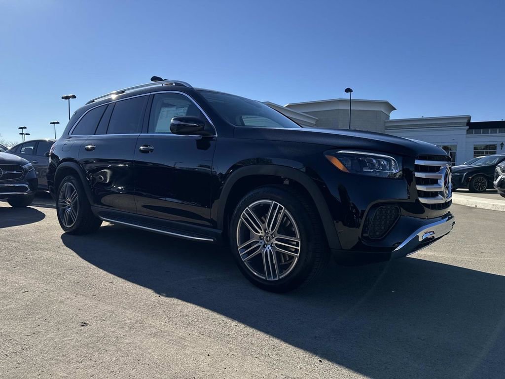New 2026 Mercedes-Benz GLS 450 4MATIC image 8