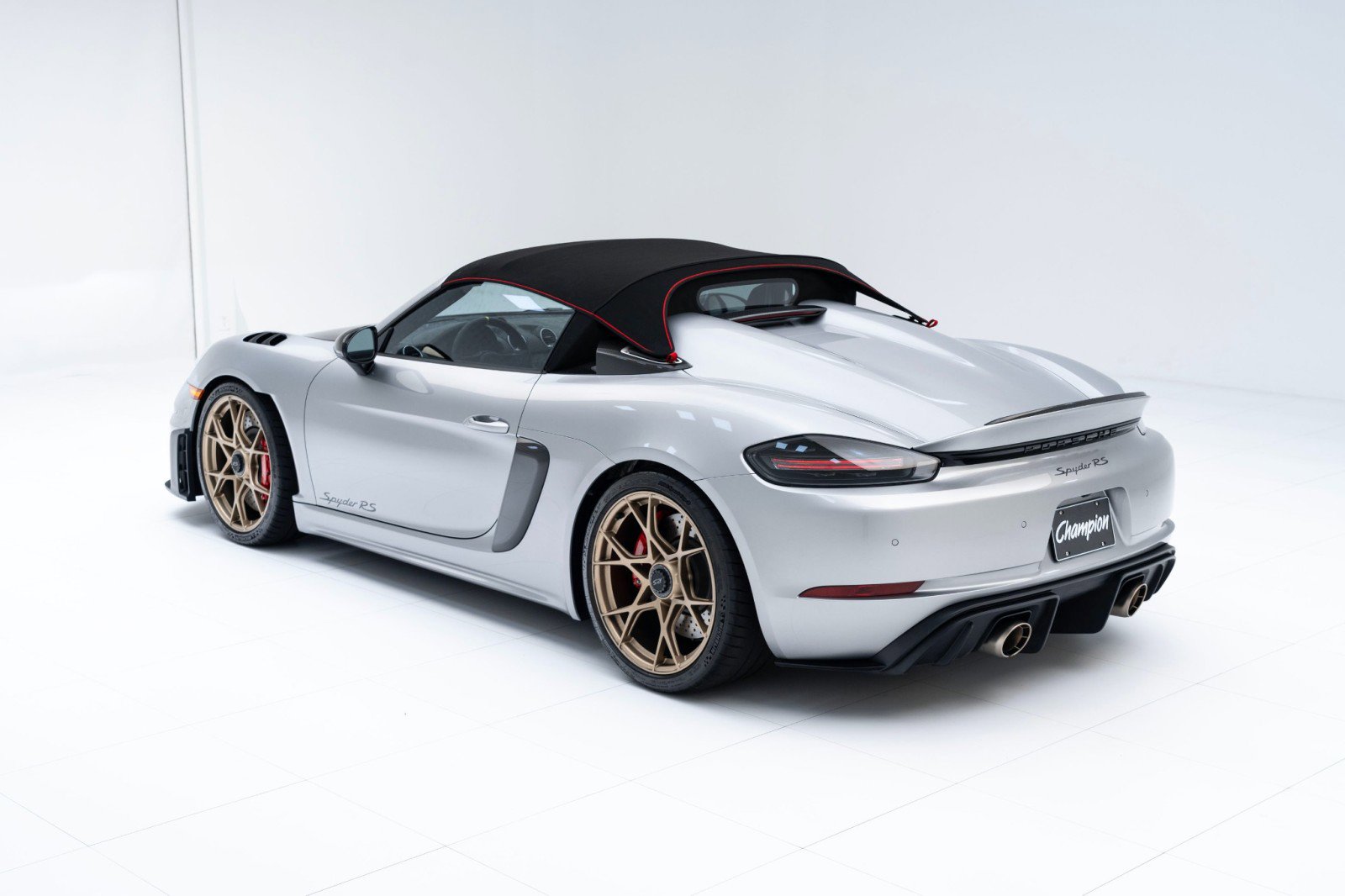 Certified 2025 Porsche 718 Boxster Spyder RS image 3
