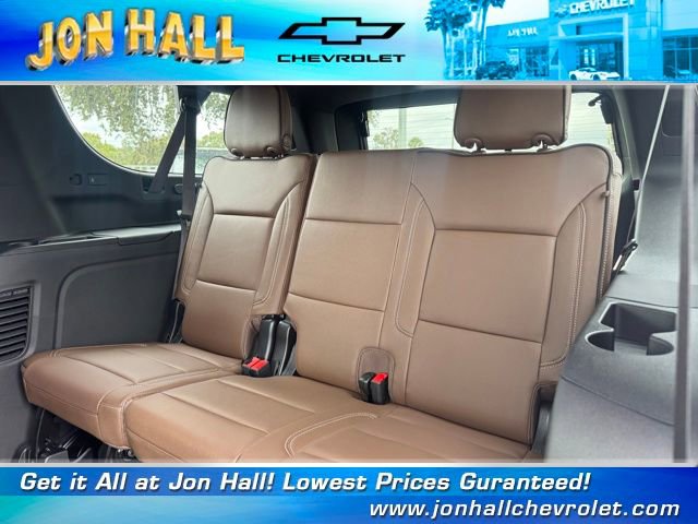 New 2026 Chevrolet Suburban High Country image 25