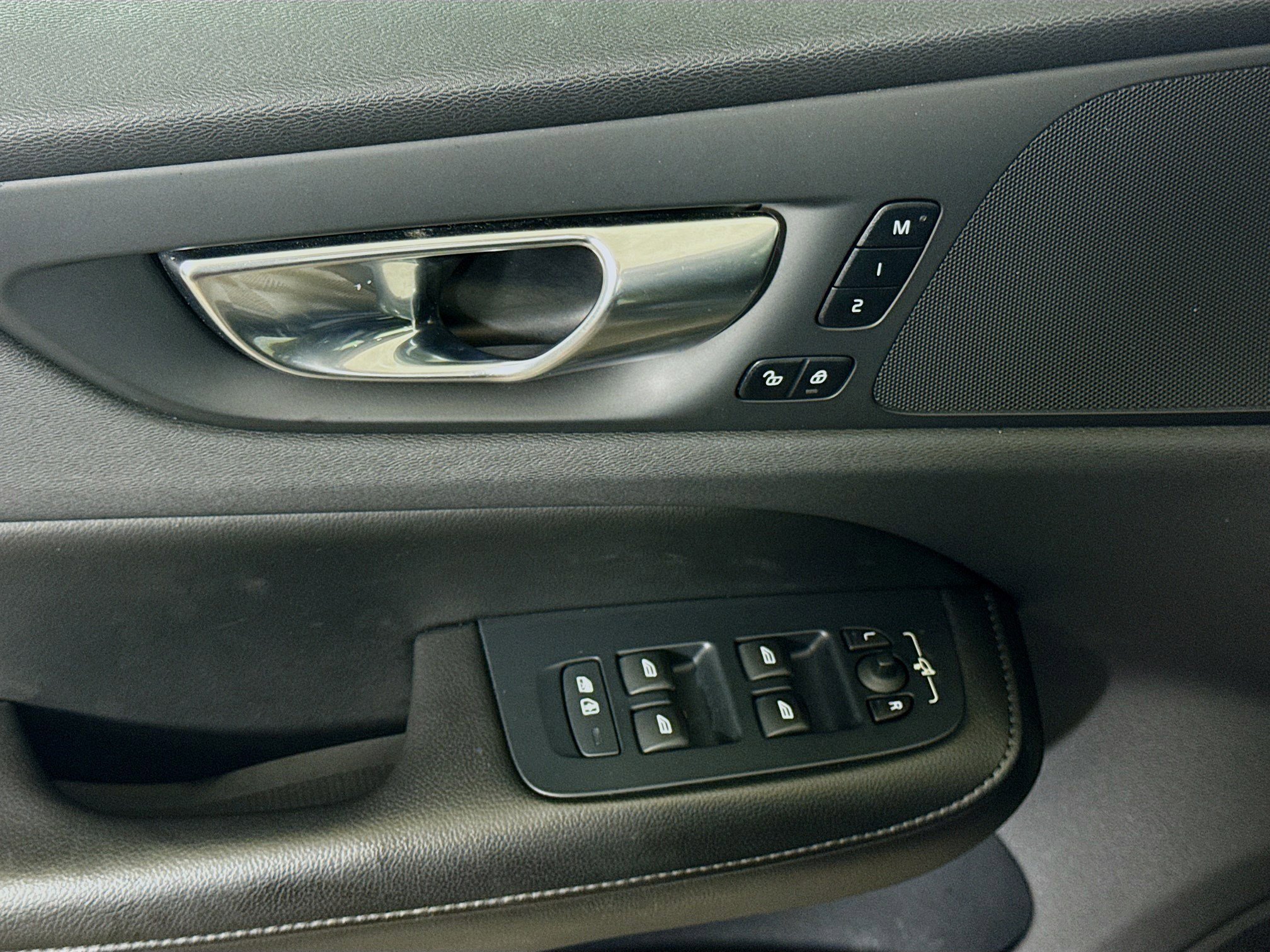 Used 2022 Volvo S60 B5 Inscription FWD image 24