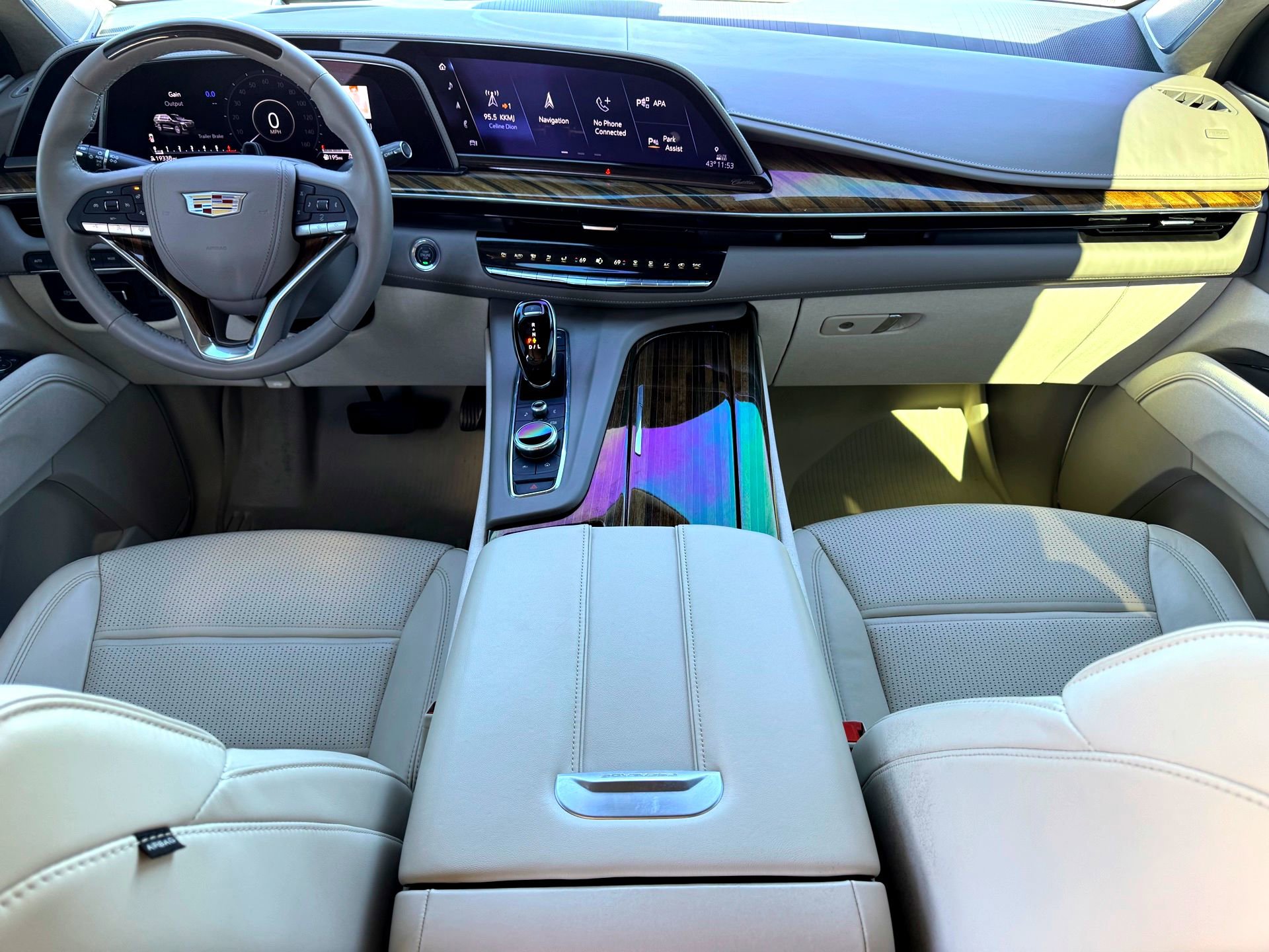 Used 2023 Cadillac Escalade Sport Platinum w/ Heavy-Duty Trailer Package image 26