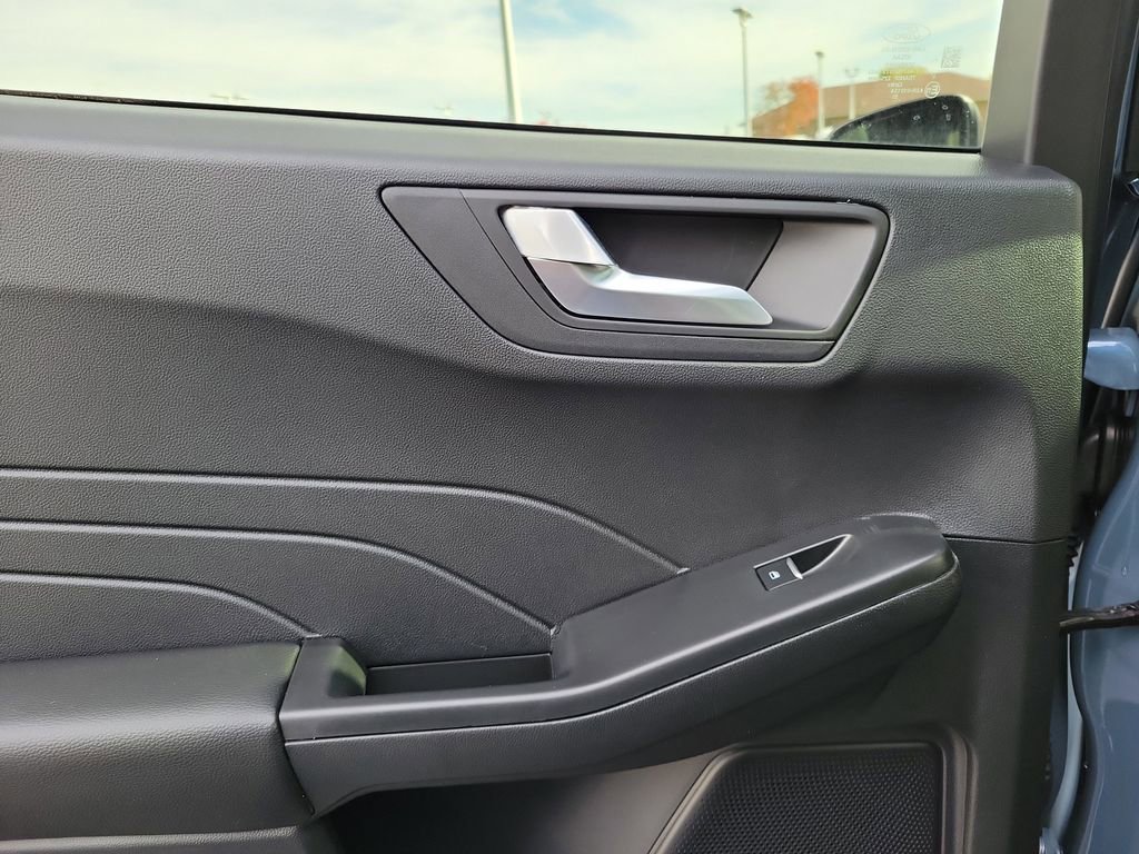 New 2026 Ford Escape ST-Line w/ Tech Pack #1 image 14