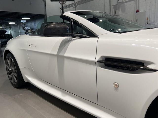 Used 2013 Aston Martin V8 Vantage Roadster RWD image 5