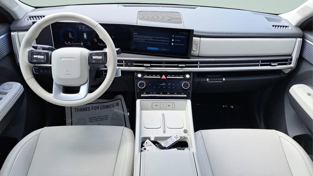 Used 2025 Hyundai Santa Fe SEL image 14