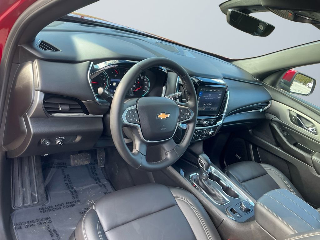 Used 2023 Chevrolet Traverse LT w/ LT Premium Package image 11