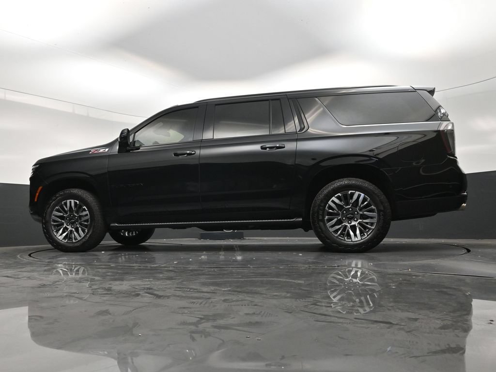 Used 2025 Chevrolet Suburban Z71 w/ Comfort Package AWD/4WD image 21