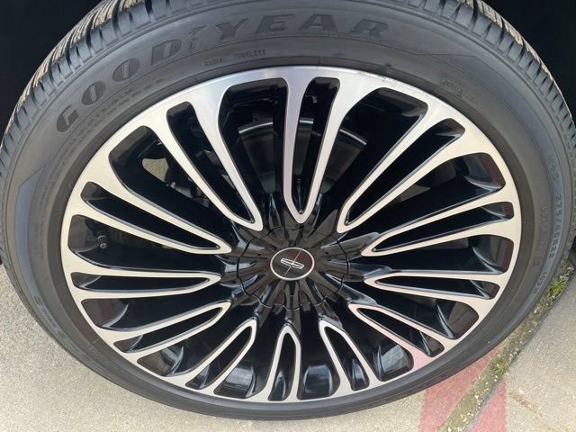 Used 2024 Lincoln Aviator Black Label AWD/4WD image 41