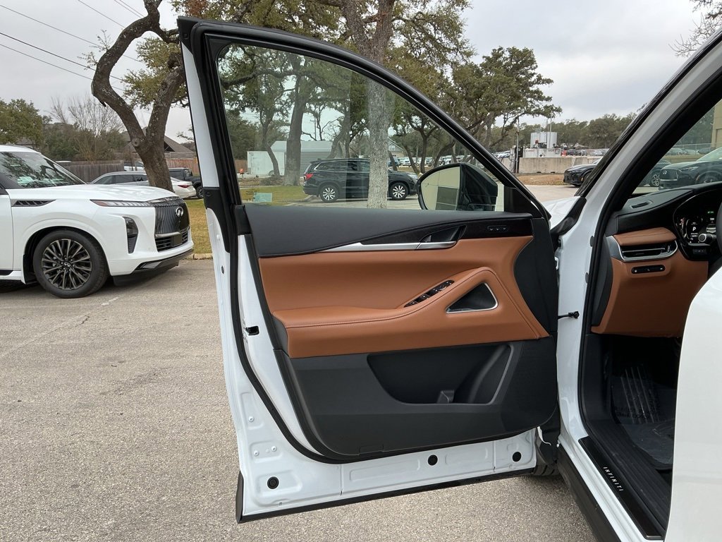 Certified 2026 INFINITI QX60 Autograph w/ Dark Cargo Package image 22