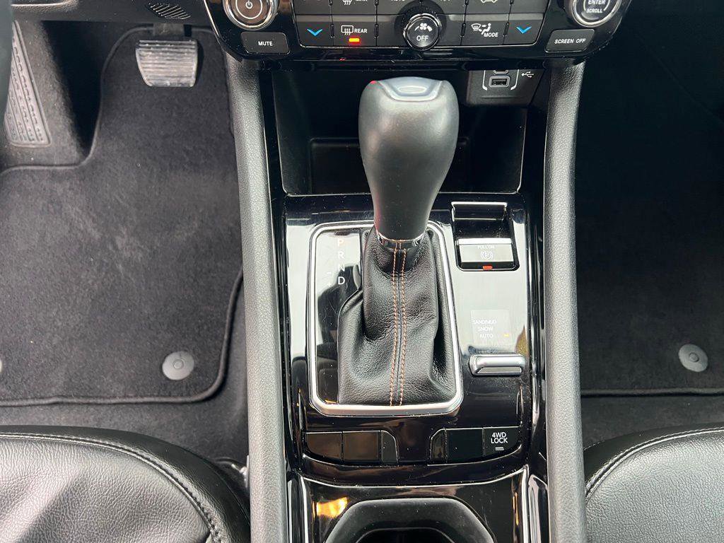 Used 2022 Jeep Compass Limited image 30