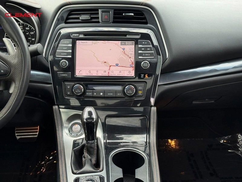 Used 2023 Nissan Maxima SR w/ Sport Mat Group image 18