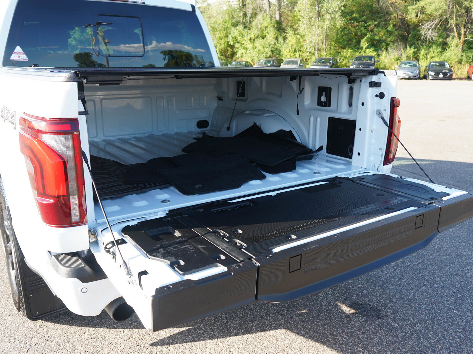 Used 2024 Ford F150 Lariat w/ Equipment Group 502A High AWD/4WD image 13