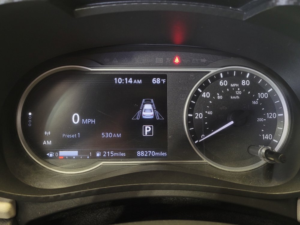 Used 2021 Nissan Versa SV FWD image 23