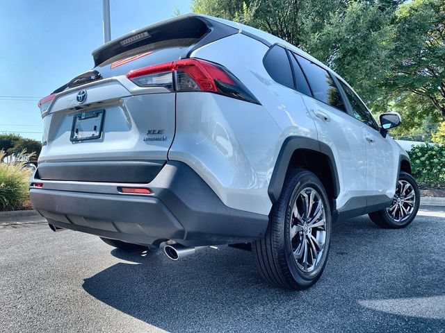Used 2023 Toyota RAV4 XLE Premium AWD/4WD image 8