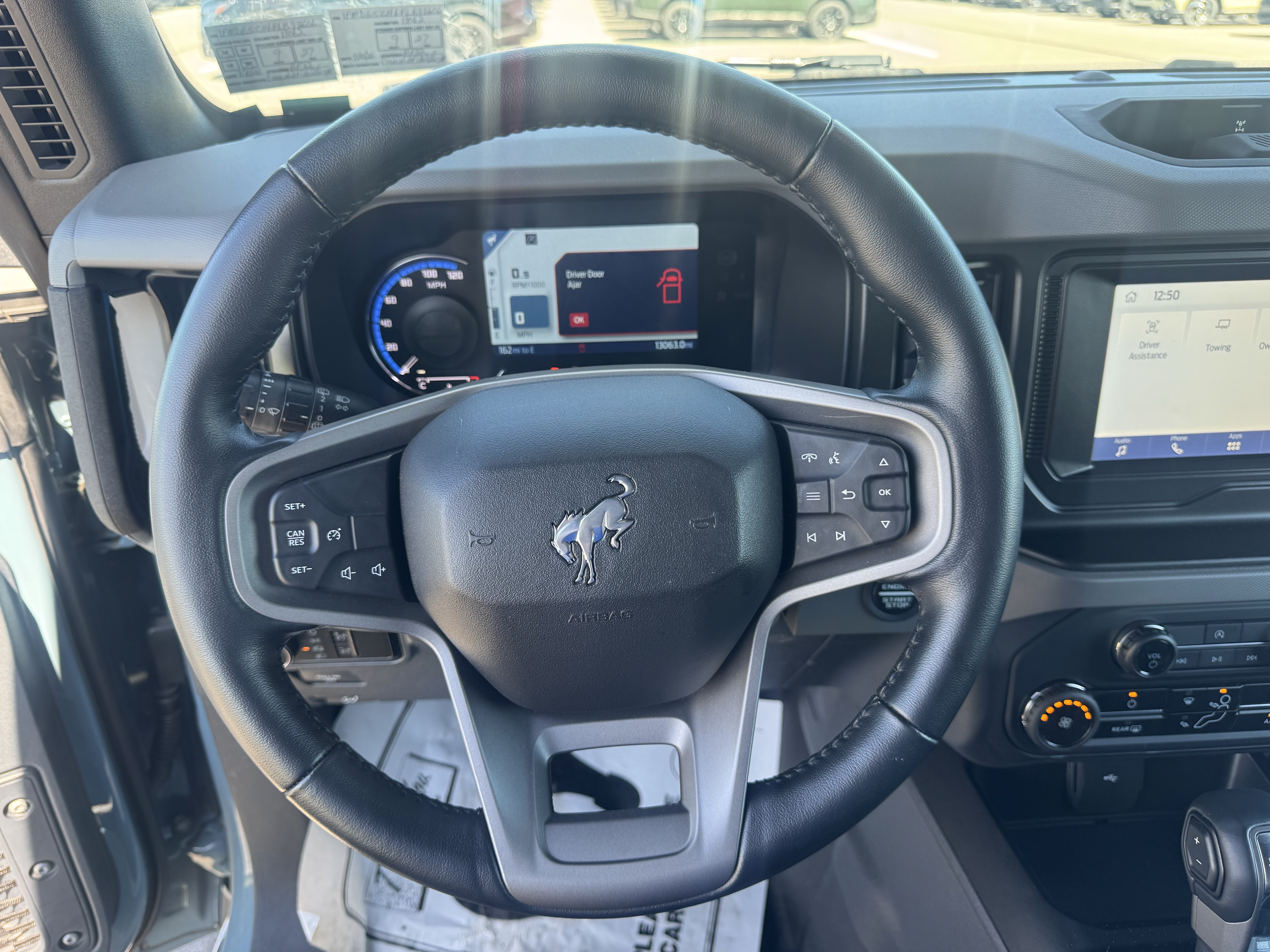 Used 2023 Ford Bronco Black Diamond w/ Sasquatch Package AWD/4WD image 16