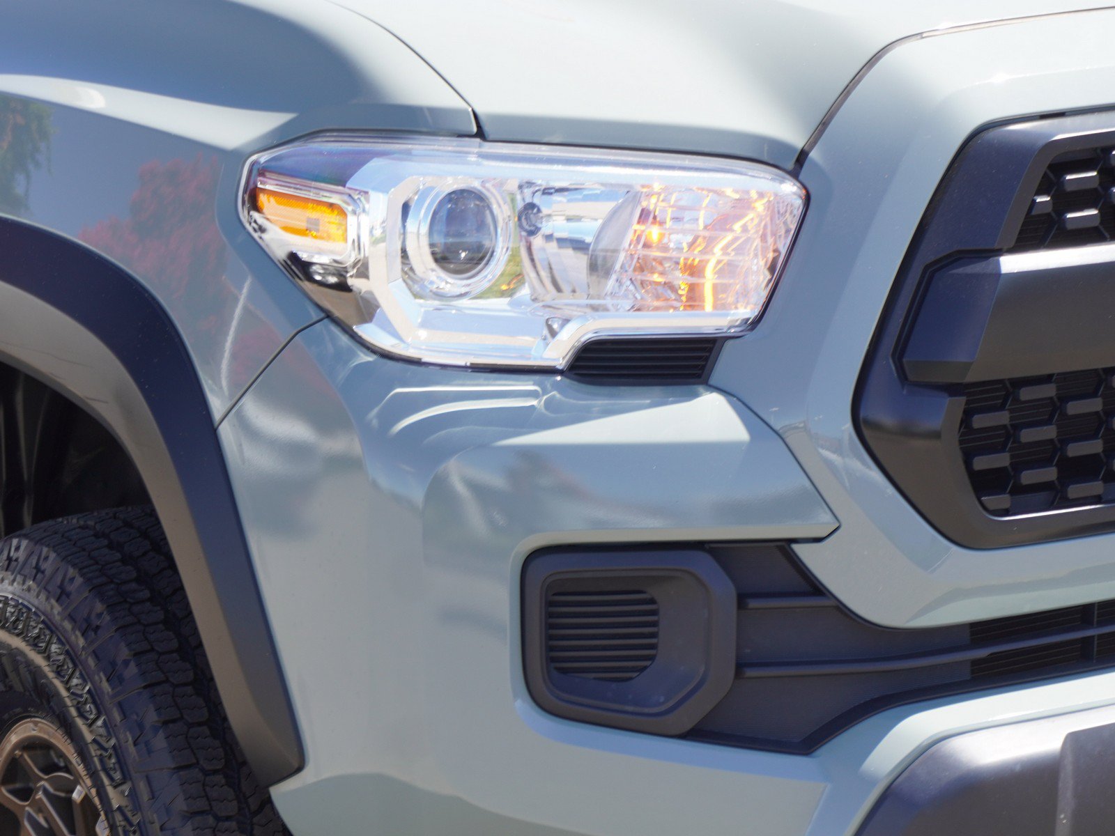 Used 2023 Toyota Tacoma 4x4 Double Cab w/ Trail Edition image 3
