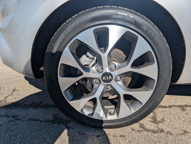 Used 2013 Kia Soul ! w/ Premium Pkg FWD image 28
