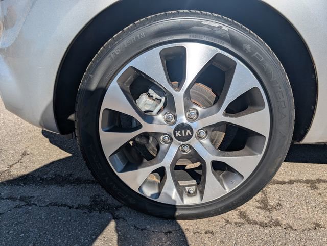 Used 2013 Kia Soul ! w/ Premium Pkg FWD image 28