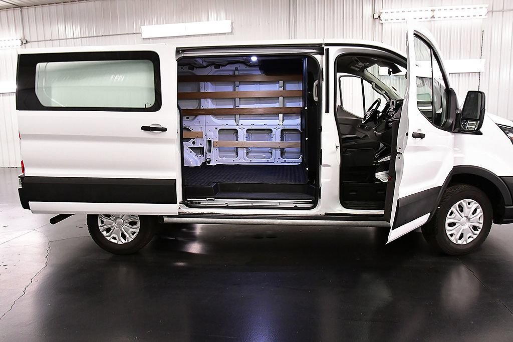 Used 2025 Ford Transit 250 Low Roof w/ Exterior Upgrade Package RWD image 27