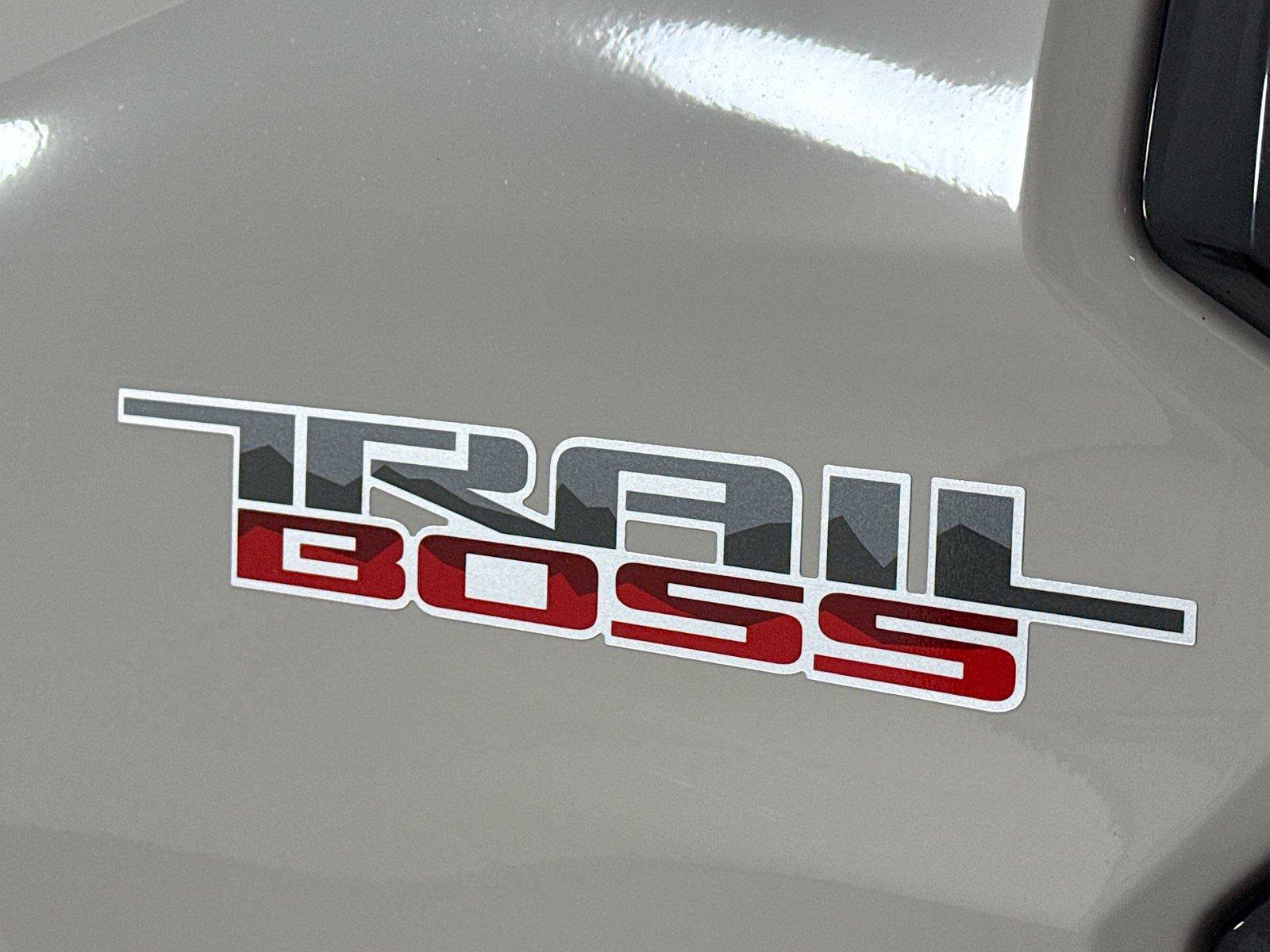 Used 2026 Chevrolet Colorado Trail Boss AWD/4WD image 14