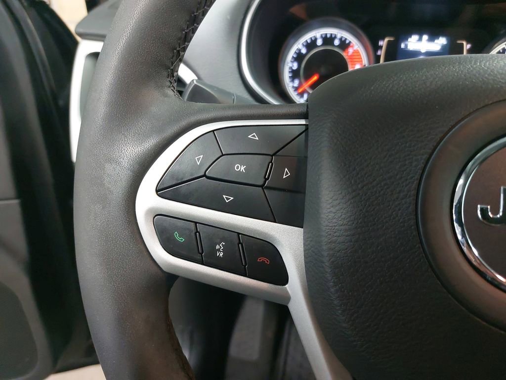 Used 2022 Jeep Cherokee Latitude image 16