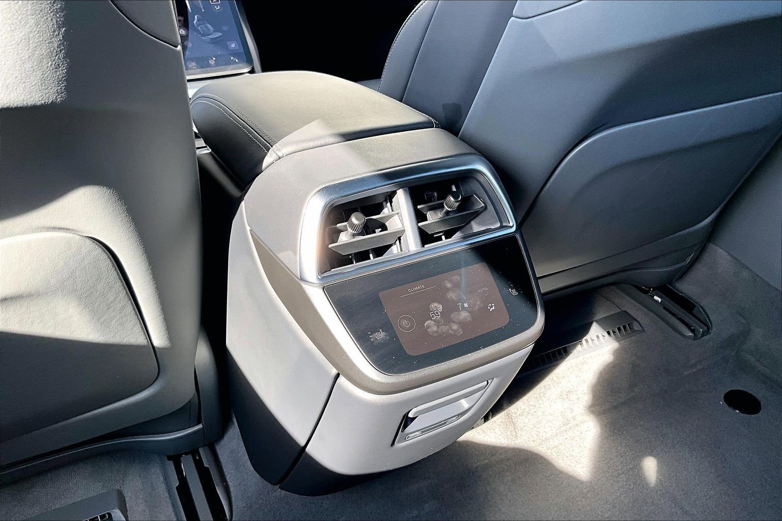 Used 2023 Lucid Air Pure image 33