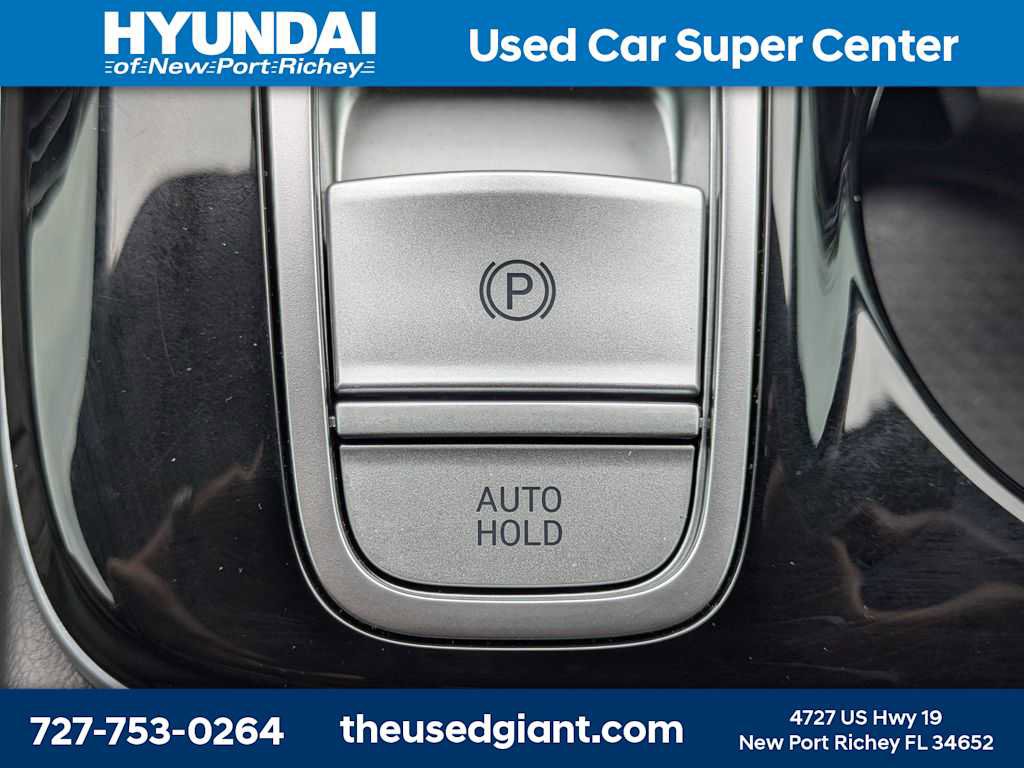 Certified 2024 Hyundai Tucson Limited AWD/4WD image 35