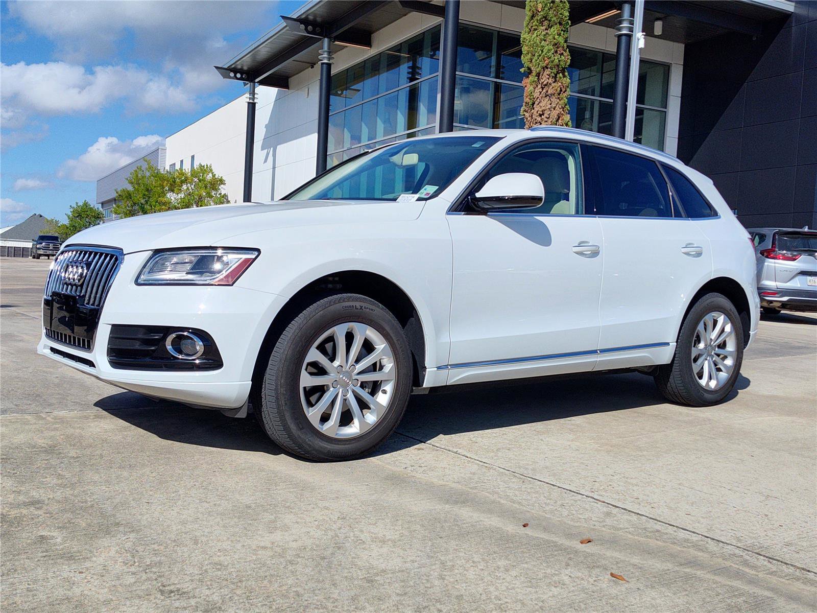Used 2017 Audi Q5 2.0T Premium w/ Audi MMI Navigation Plus