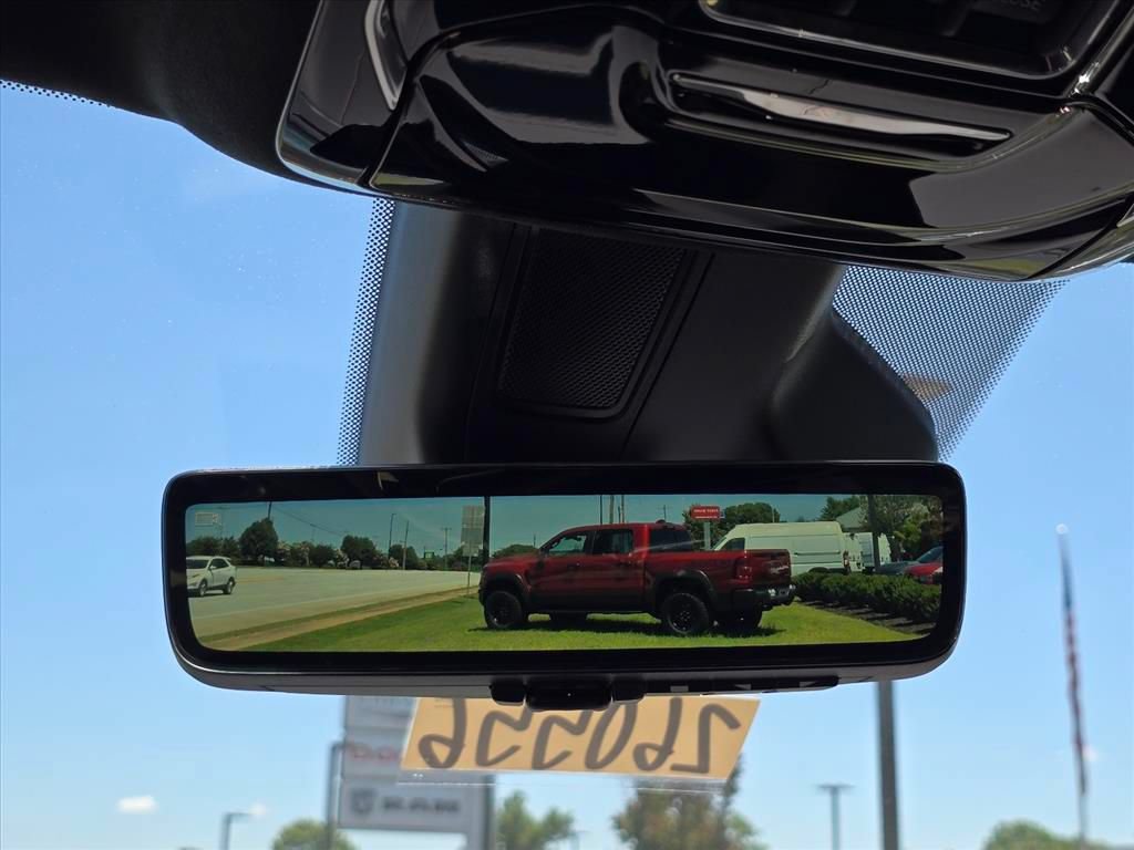 New 2026 Jeep Grand Wagoneer L Summit AWD/4WD image 12