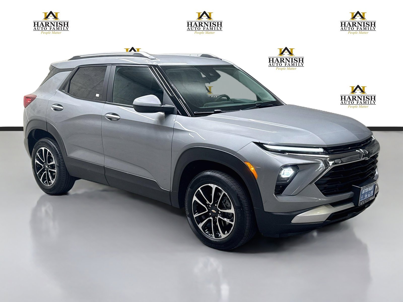 Used 2025 Chevrolet TrailBlazer LT AWD/4WD image 3