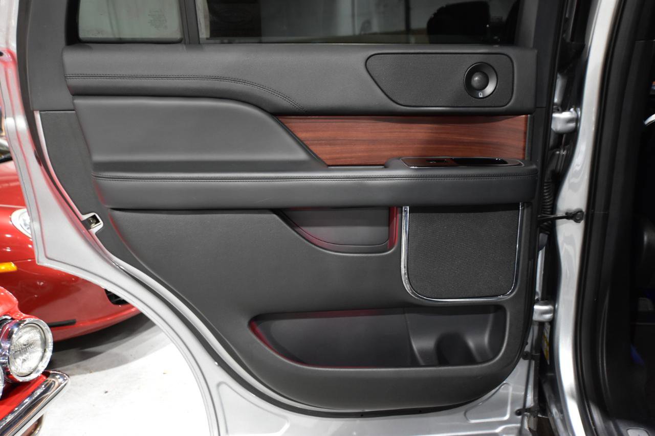 Used 2023 Lincoln Navigator Reserve AWD/4WD image 51