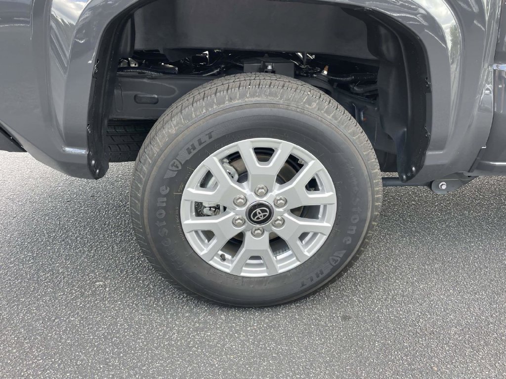 Used 2026 Toyota Tacoma SR5 RWD image 8