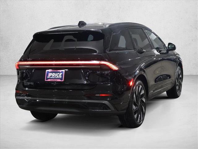 Used 2024 Lincoln Nautilus Reserve w/ Equipment Group 202A image 6