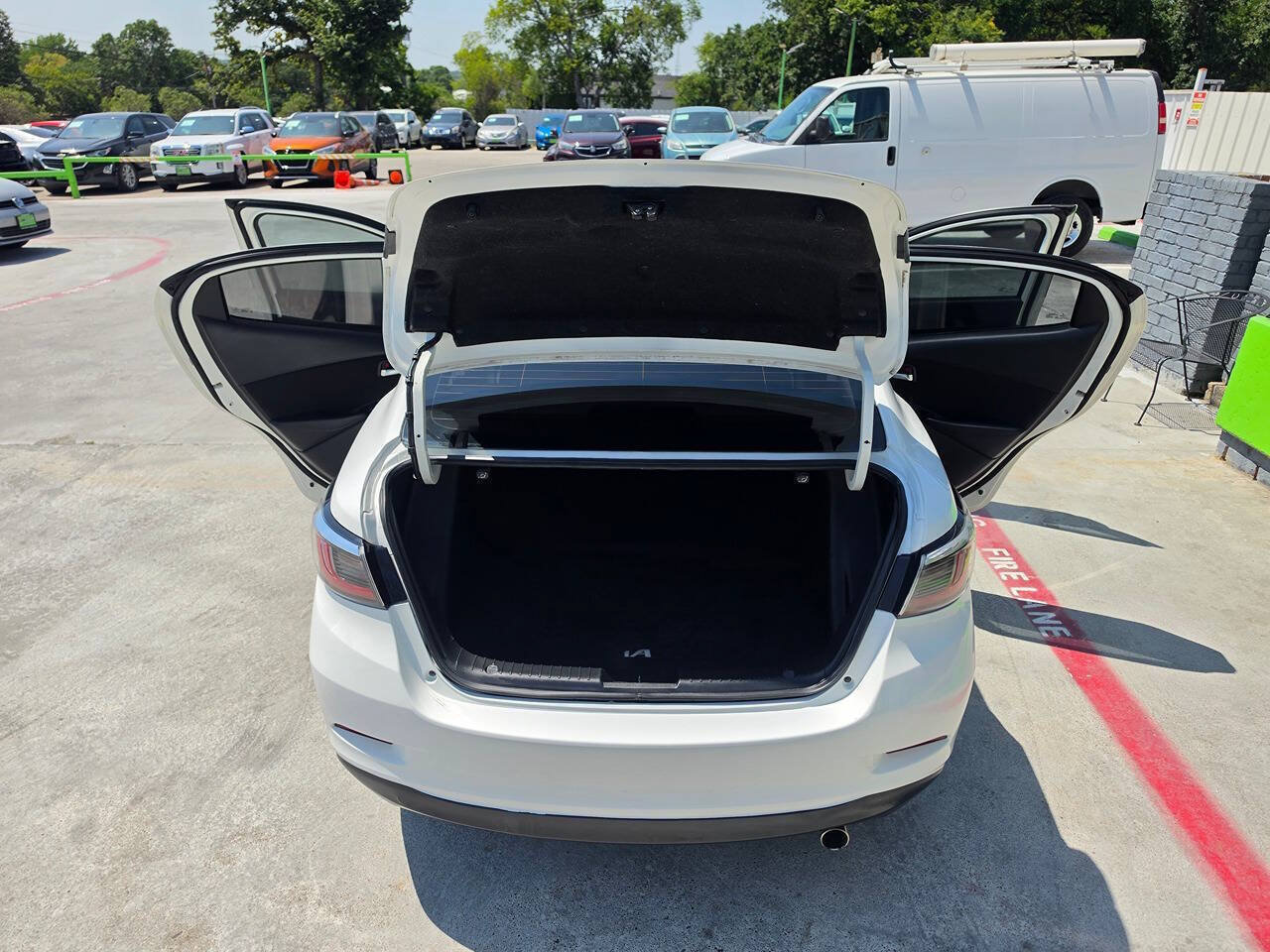 Used 2016 Scion iA FWD image 24