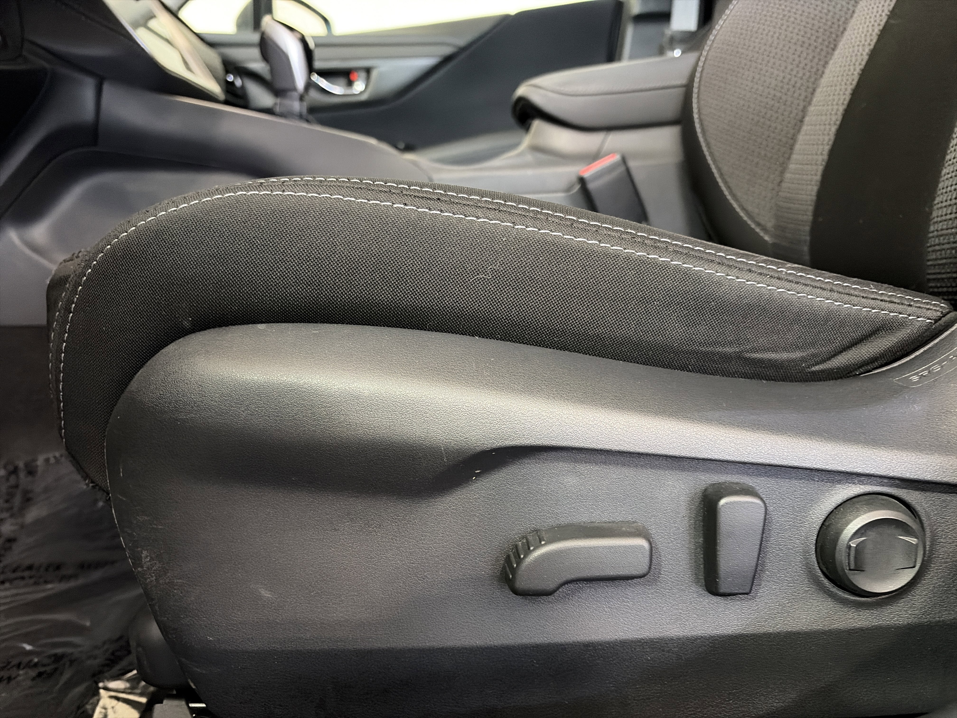 Used 2023 Subaru Outback Premium image 15