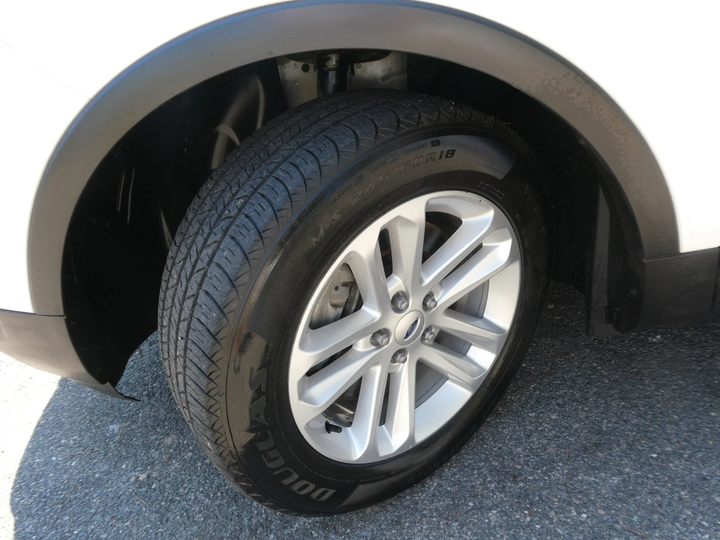 Used 2017 Ford Explorer XLT FWD image 30