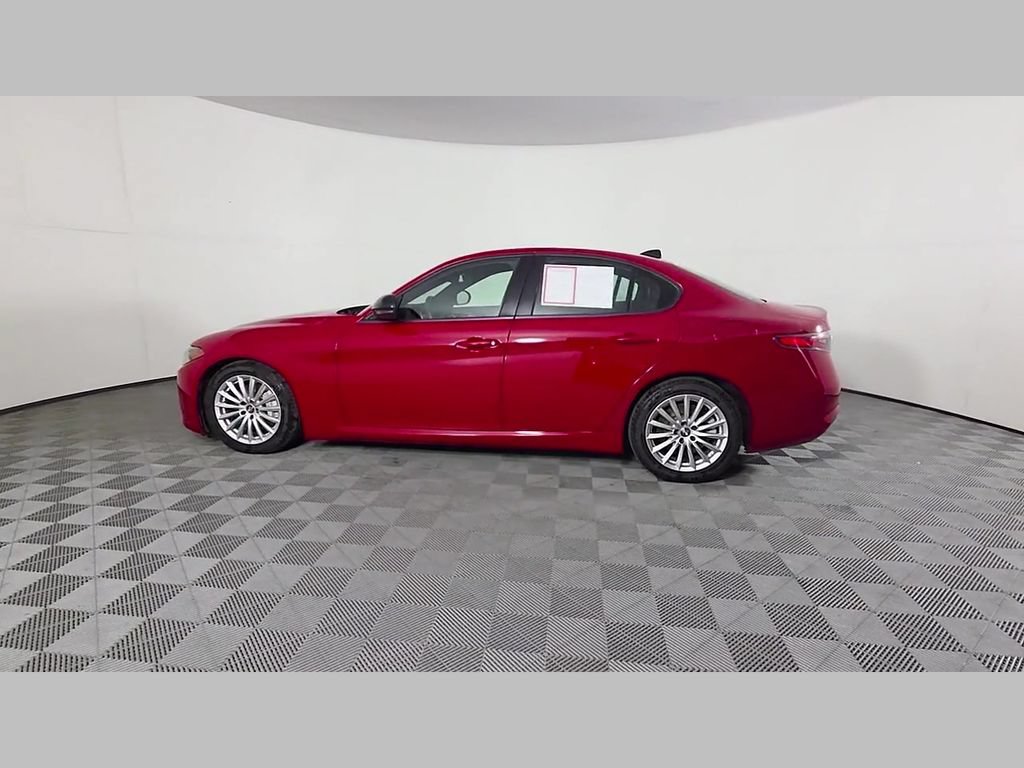 Used 2024 Alfa Romeo Giulia Sprint RWD image 45