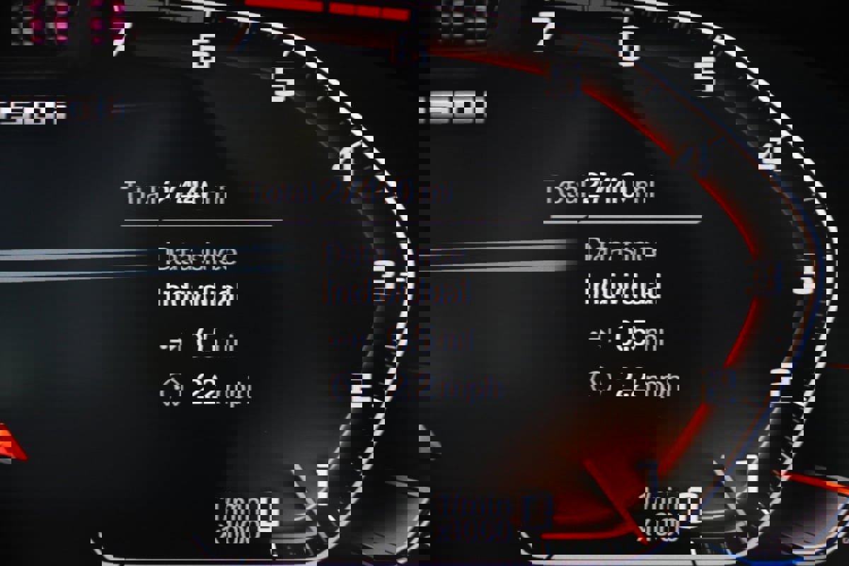 Used 2023 BMW M550i xDrive image 49