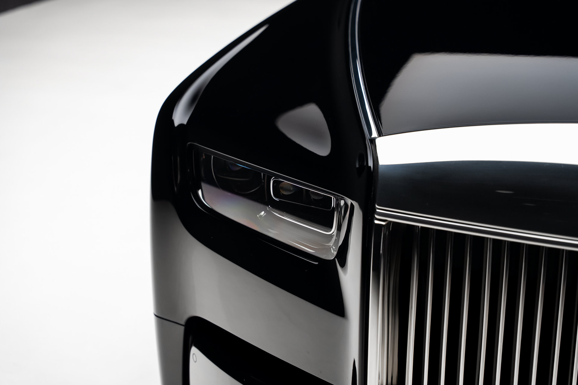 Used 2023 Rolls-Royce Phantom Sedan w/ The Phantom Package RWD image 13