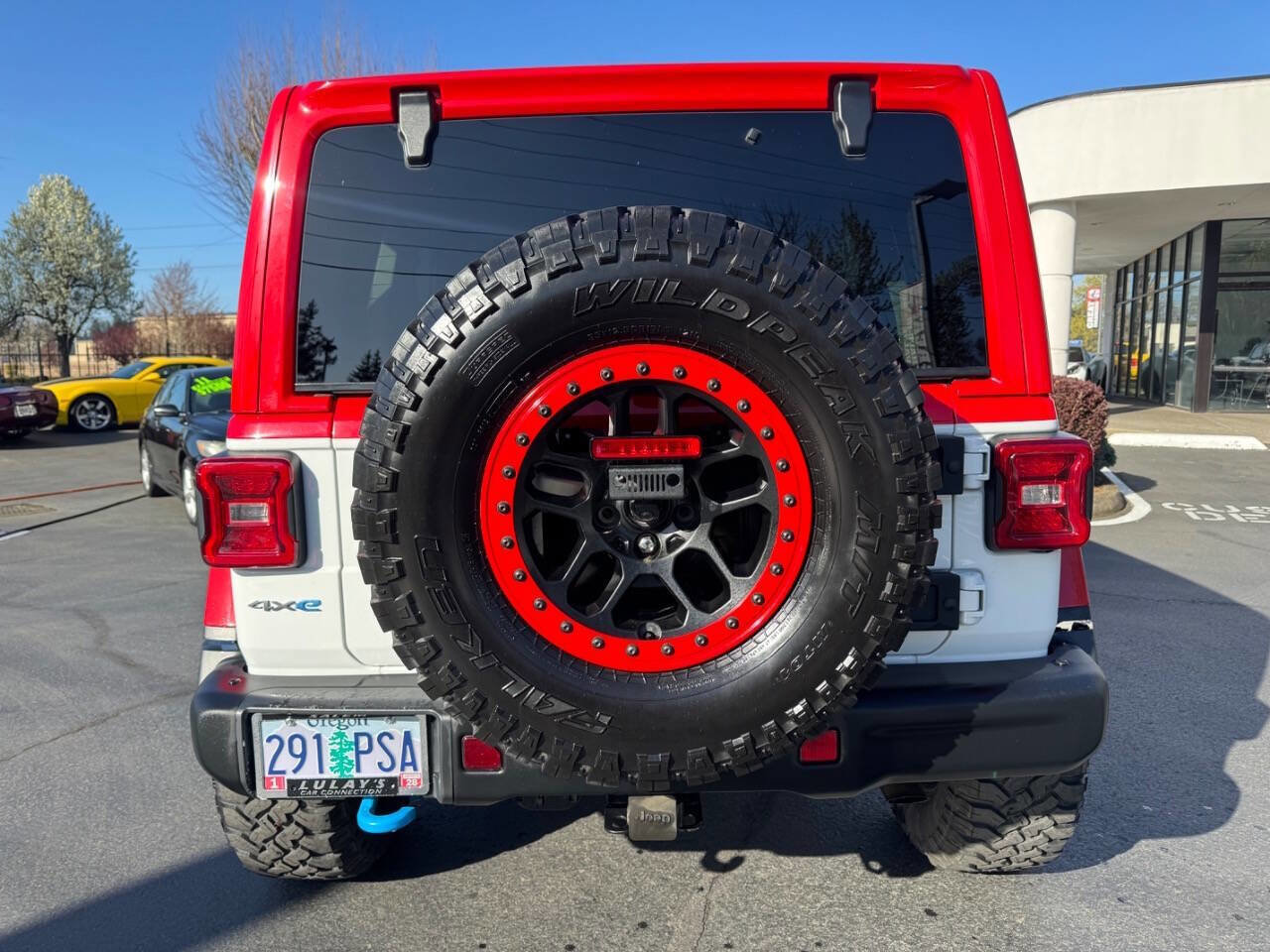 Used 2023 Jeep Wrangler Unlimited w/ Sun & Screen Package AWD/4WD image 4