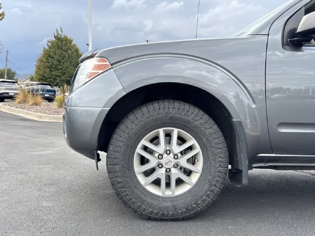 Used 2017 Nissan Frontier SV w/ SV Value Truck Package AWD/4WD image 28