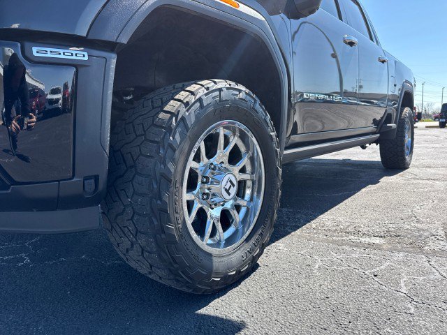 Used 2024 GMC Sierra 2500 Denali w/ Denali Reserve Package image 2