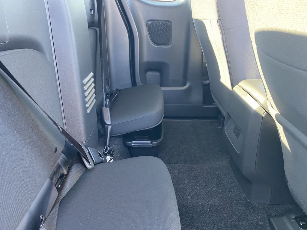 New 2026 Nissan Frontier S image 11