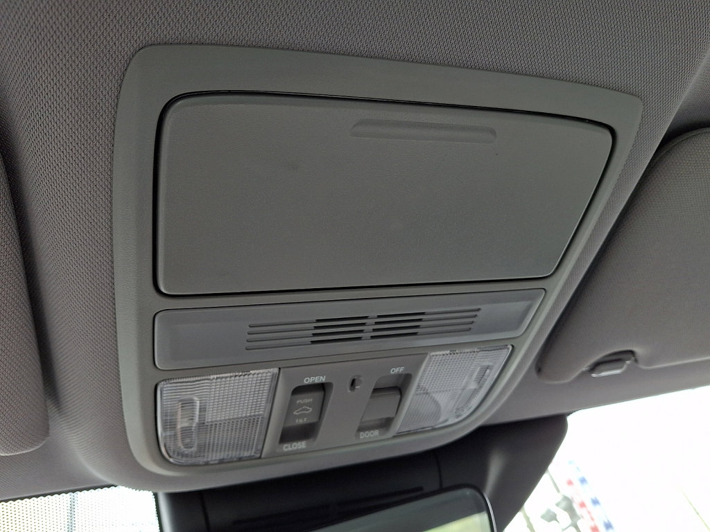 Used 2018 Honda Accord EX-L image 30