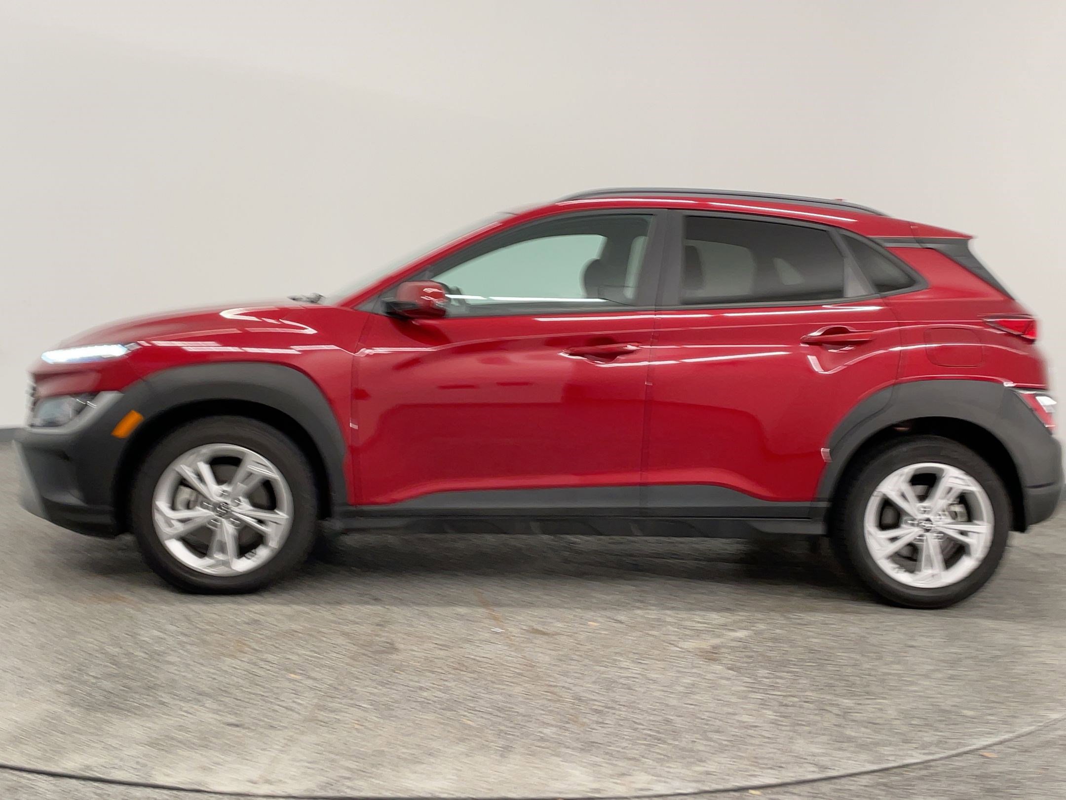 Used 2023 Hyundai Kona SEL w/ Cargo Package image 2
