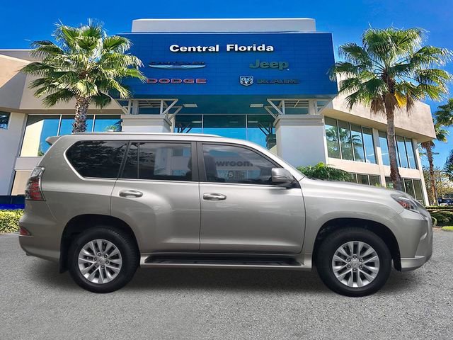 Used 2021 Lexus GX 460 Premium w/ Premium Package image 4