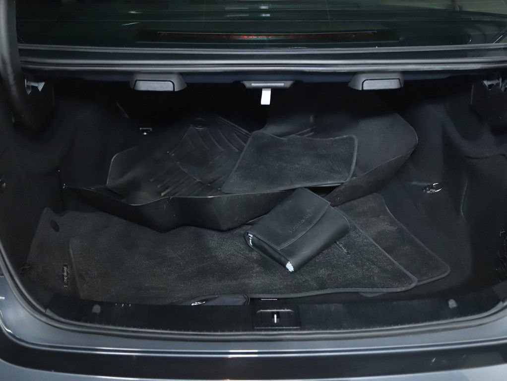 Used 2013 Mercedes-Benz E 350 4MATIC Sedan image 30