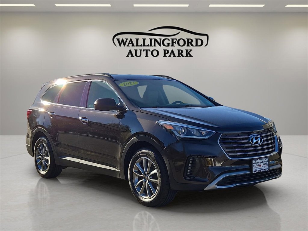 Used 2017 Hyundai Santa Fe SE w/ Cargo Package image 3