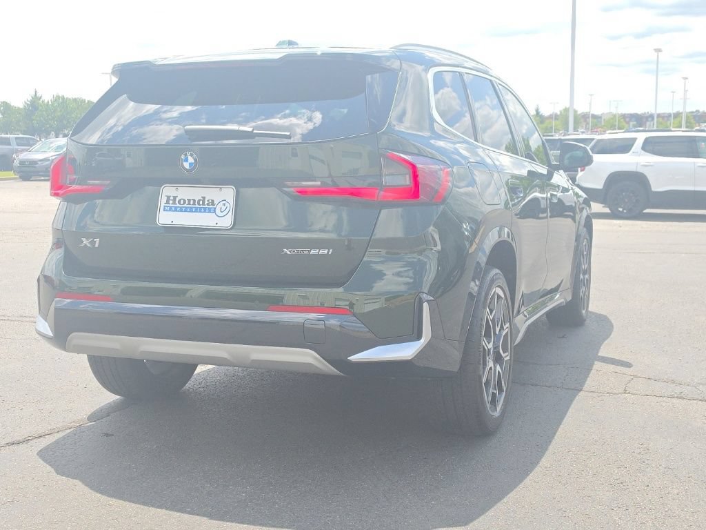 Used 2023 BMW X1 xDrive28i w/ Convenience Package AWD/4WD image 9
