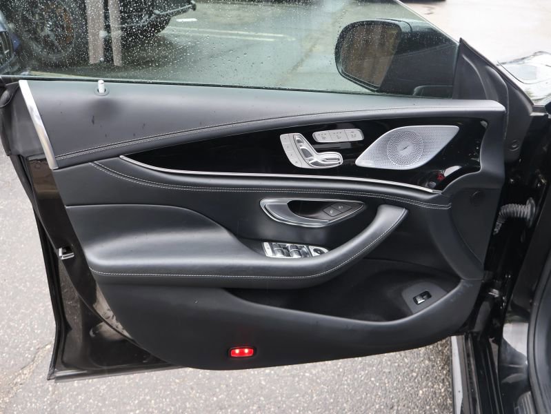 Used 2019 Mercedes-Benz AMG GT 63 S w/ Driver Assistance Package image 9