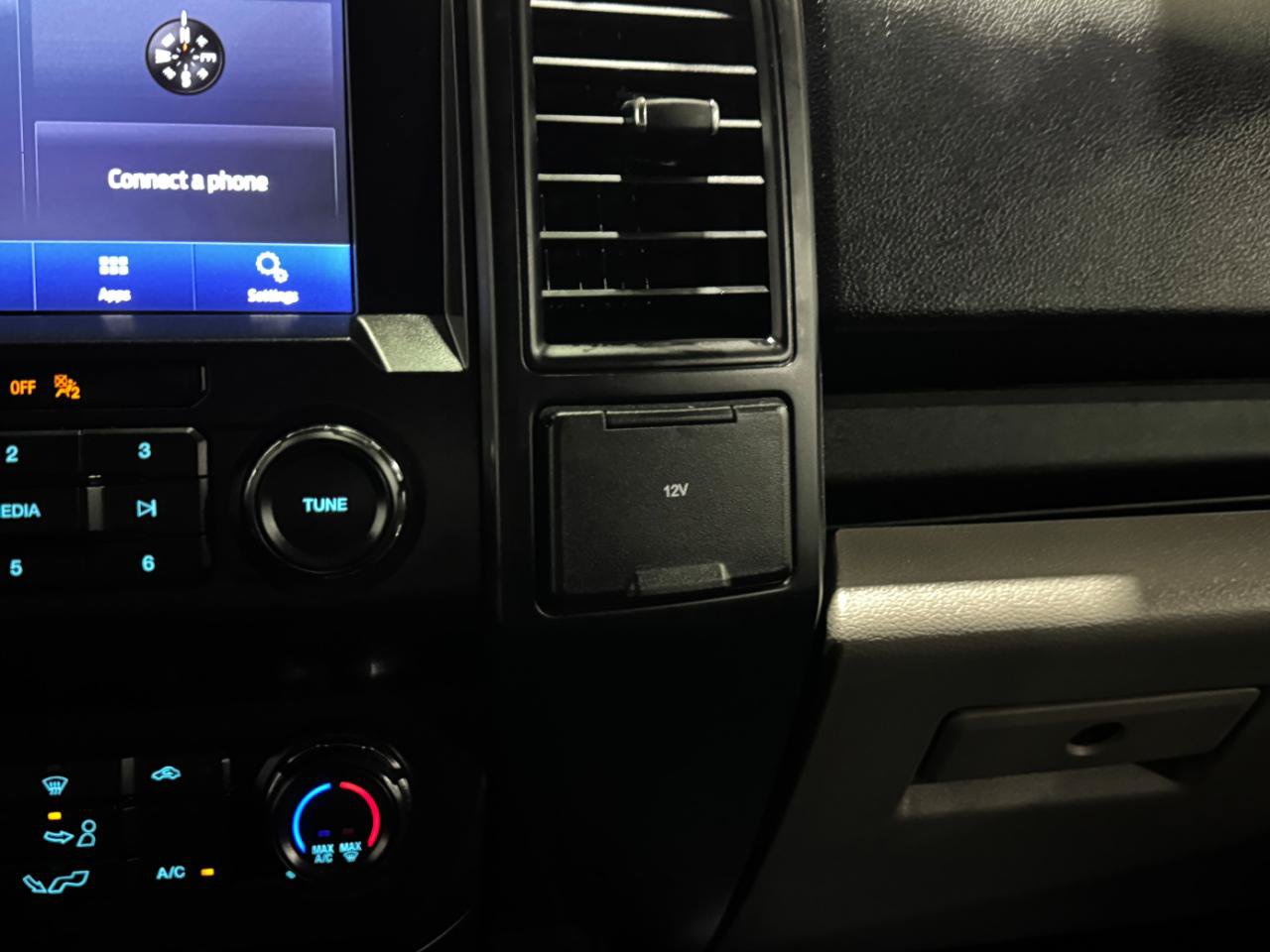 Used 2020 Ford F150 XL w/ Equipment Group 101A Mid AWD/4WD image 26